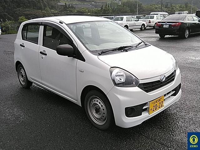 9 Daihatsu Mira e s LA300S 2016 г. (ZERO Hakata)